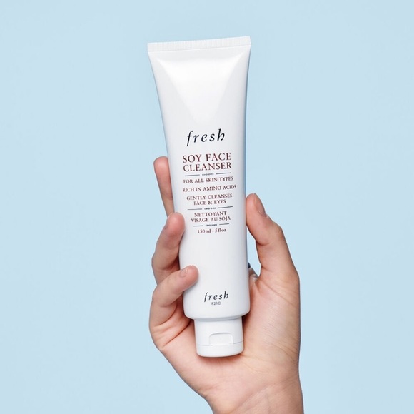 fresh soy face cleanser